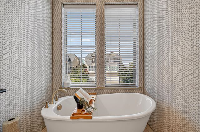 5451 Ashby Grove Street, Dallas, TX 75209