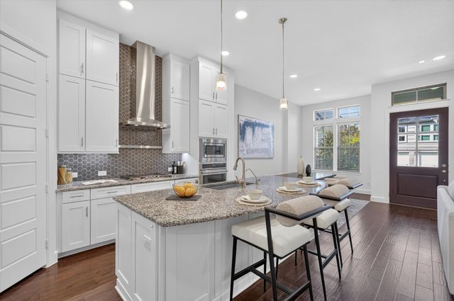 5451 Ashby Grove Street, Dallas, TX 75209