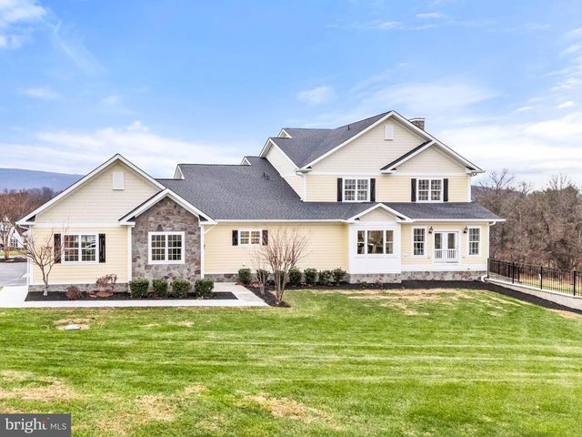 35080 MCKNIGHT CT, Round Hill, VA 20141