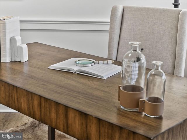 35080 MCKNIGHT CT, Round Hill, VA 20141