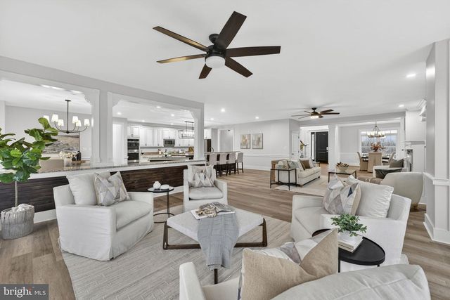 35080 MCKNIGHT CT, Round Hill, VA 20141