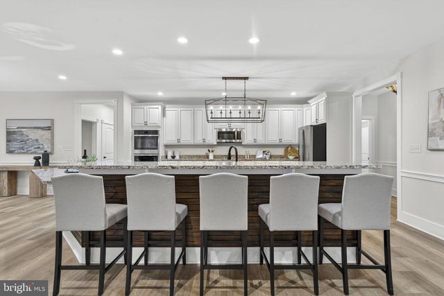 35080 MCKNIGHT CT, Round Hill, VA 20141