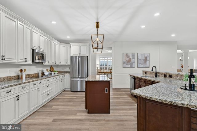 35080 MCKNIGHT CT, Round Hill, VA 20141