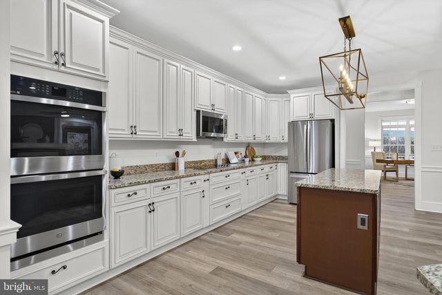 35080 MCKNIGHT CT, Round Hill, VA 20141