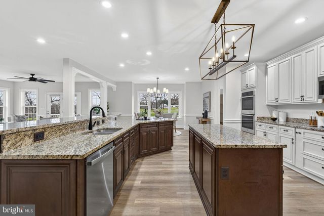 35080 MCKNIGHT CT, Round Hill, VA 20141