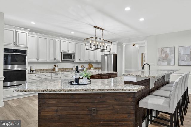 35080 MCKNIGHT CT, Round Hill, VA 20141