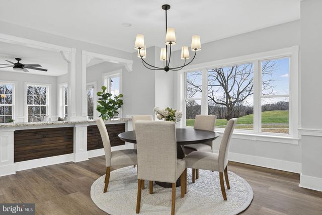 35080 MCKNIGHT CT, Round Hill, VA 20141