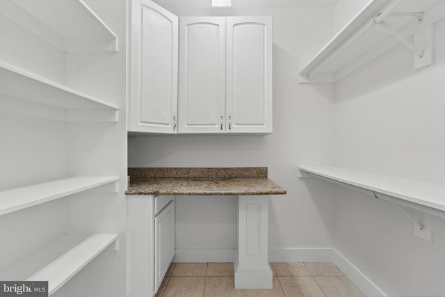 35080 MCKNIGHT CT, Round Hill, VA 20141