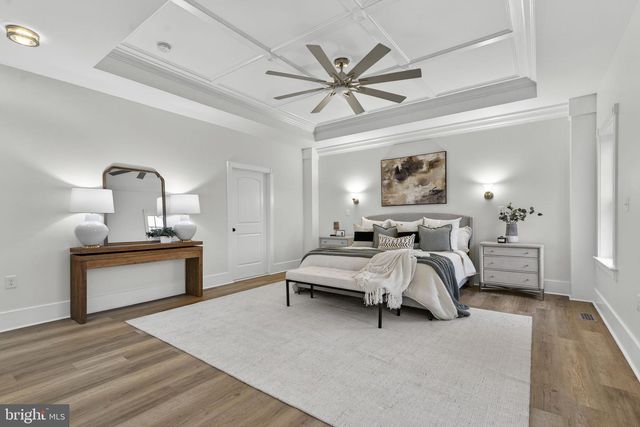 35080 MCKNIGHT CT, Round Hill, VA 20141