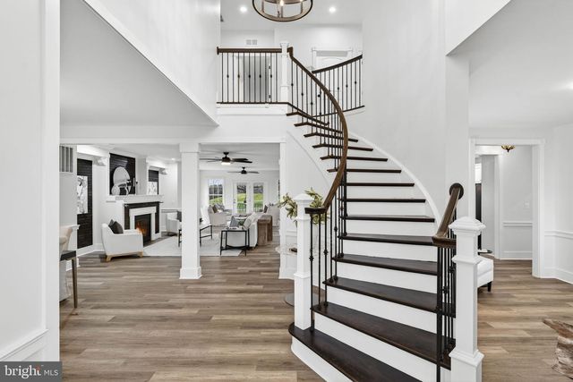 35080 MCKNIGHT CT, Round Hill, VA 20141