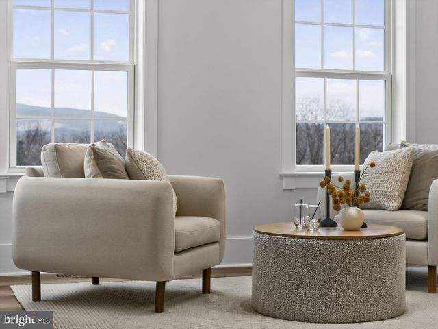 35080 MCKNIGHT CT, Round Hill, VA 20141