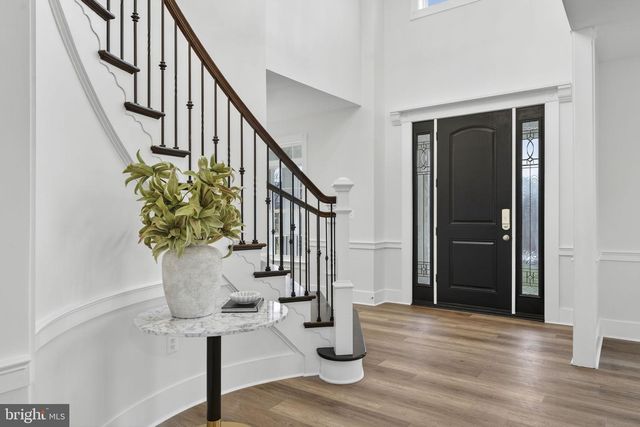 35080 MCKNIGHT CT, Round Hill, VA 20141