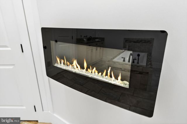 35080 MCKNIGHT CT, Round Hill, VA 20141