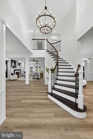 35080 MCKNIGHT CT, Round Hill, VA 20141