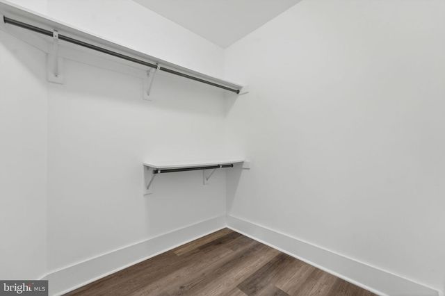 35080 MCKNIGHT CT, Round Hill, VA 20141