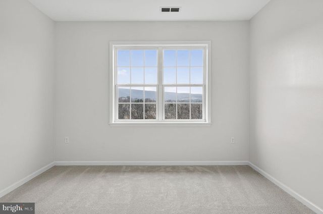 35080 MCKNIGHT CT, Round Hill, VA 20141