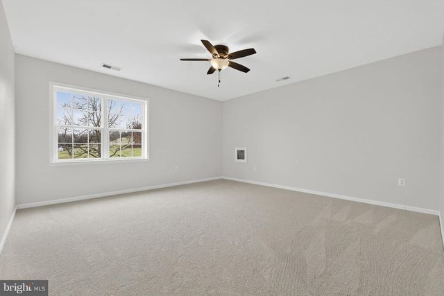 35080 MCKNIGHT CT, Round Hill, VA 20141