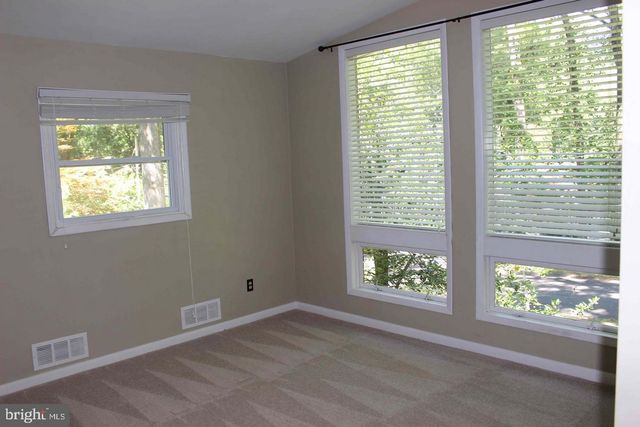 3720 WOODLAND CIR, Falls Church, VA 22041