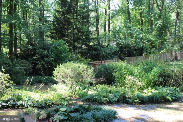 3720 WOODLAND CIR, Falls Church, VA 22041