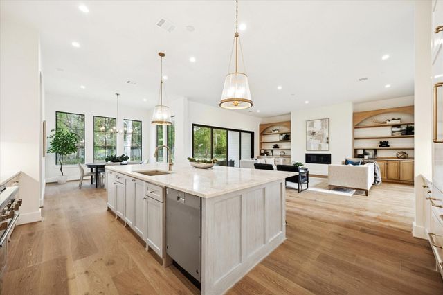 9908 Warwana Road, Houston, TX 77080