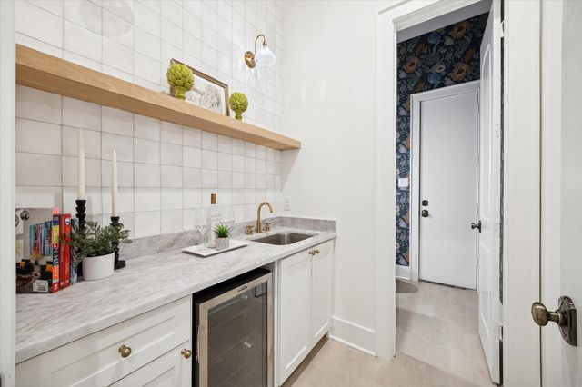 9908 Warwana Road, Houston, TX 77080