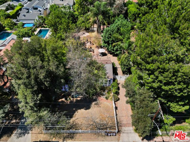12201 Califa Street, Valley Village, CA 91607