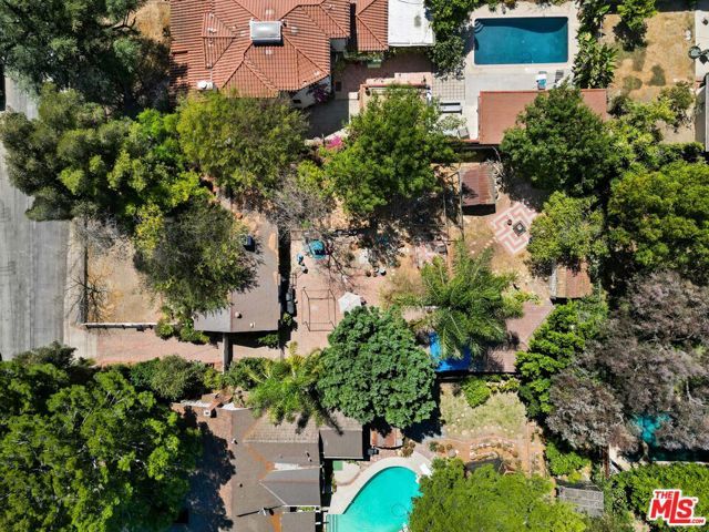 12201 Califa Street, Valley Village, CA 91607