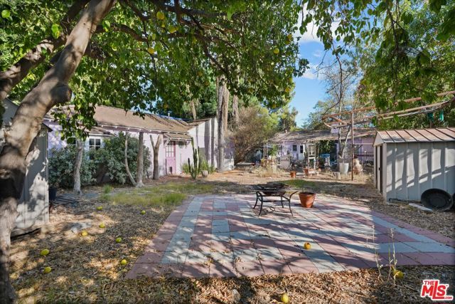 12201 Califa Street, Valley Village, CA 91607
