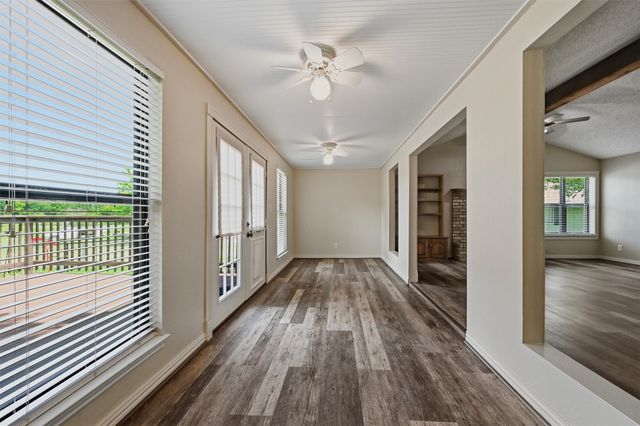 1344 Kiowa Drive E, Lake Kiowa, TX 76240