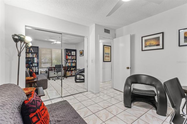 1623 PELICAN COVE ROAD 122, Sarasota, FL 34231