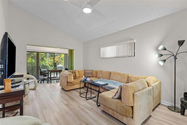 1623 PELICAN COVE ROAD 122, Sarasota, FL 34231
