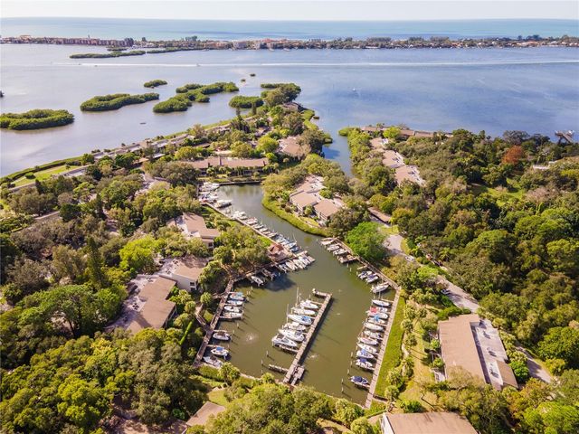 1623 PELICAN COVE ROAD 122, Sarasota, FL 34231