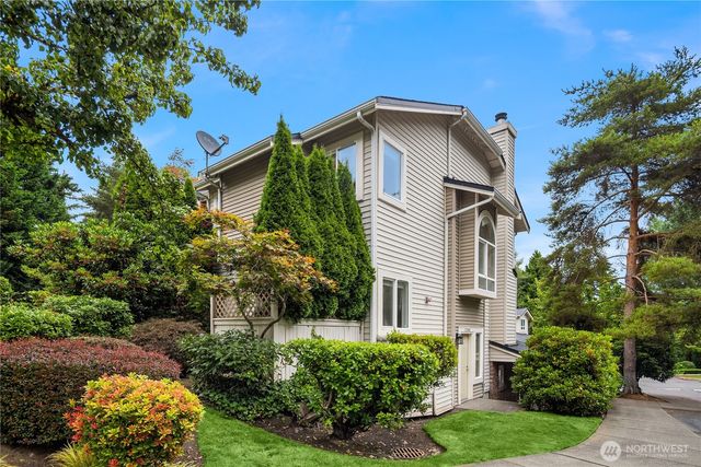 12440 NE 7th Place, Bellevue, WA 98005