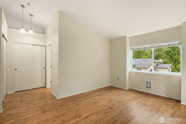 12440 NE 7th Place, Bellevue, WA 98005