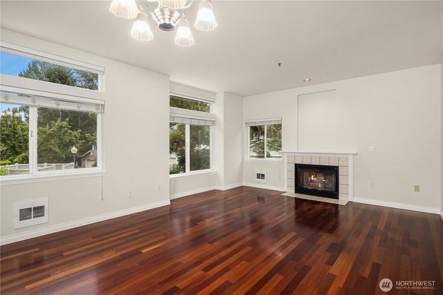 12440 NE 7th Place, Bellevue, WA 98005