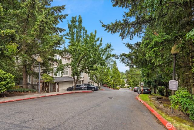 12440 NE 7th Place, Bellevue, WA 98005