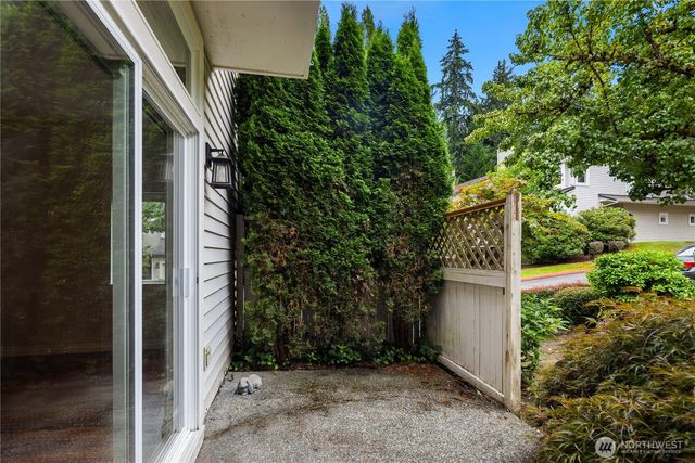 12440 NE 7th Place, Bellevue, WA 98005