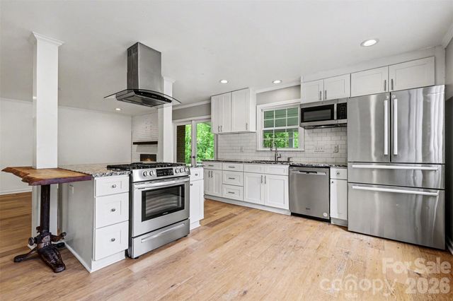 4600 Bournewood Lane, Charlotte, NC 28226