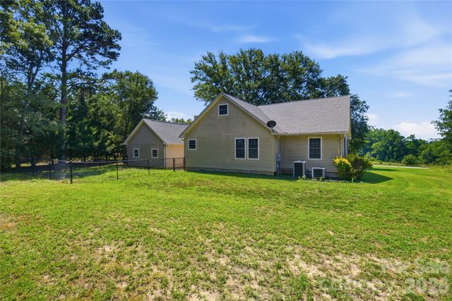 335 Providence Road, Forest City, NC 28043