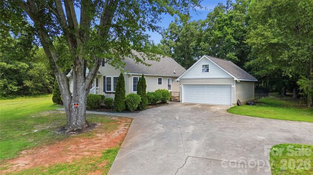 335 Providence Road, Forest City, NC 28043