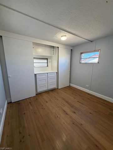 168 Lamplighter LN, North Fort Myers, FL 33917