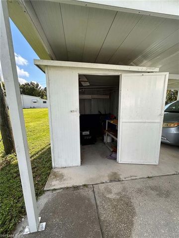 168 Lamplighter LN, North Fort Myers, FL 33917