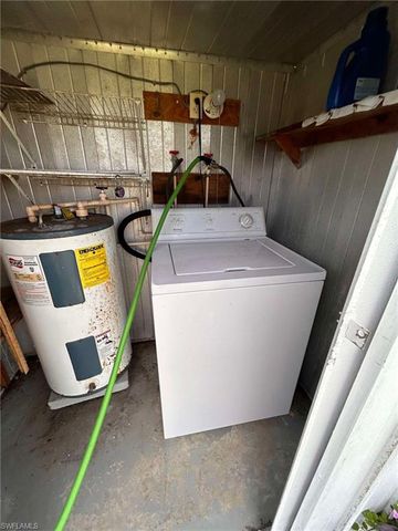 168 Lamplighter LN, North Fort Myers, FL 33917