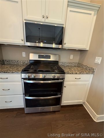 5834 Hartford Lane, Charlestown, IN 47111