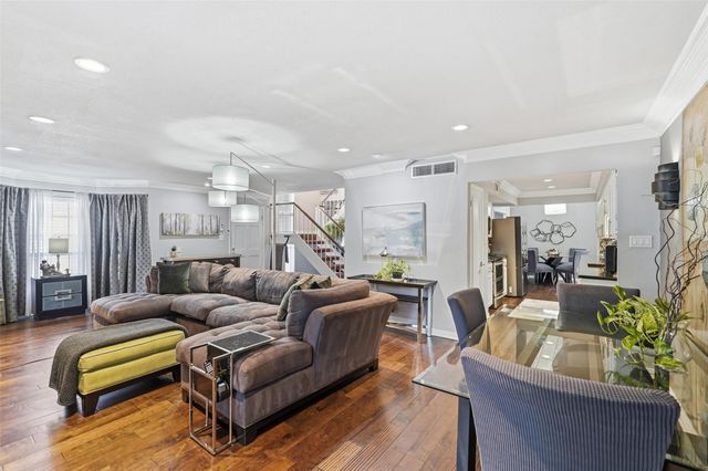 15922 Archwood Lane 1011, Dallas, TX 75248