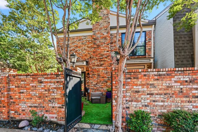 15922 Archwood Lane 1011, Dallas, TX 75248