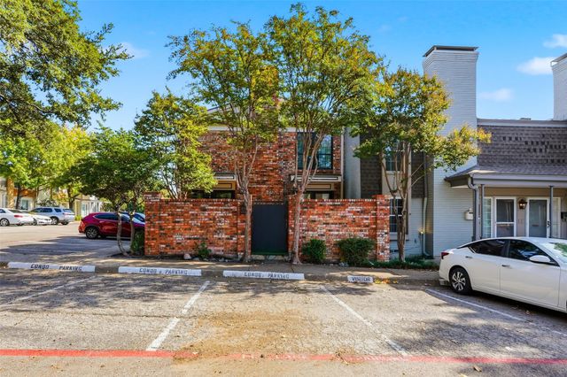 15922 Archwood Lane 1011, Dallas, TX 75248