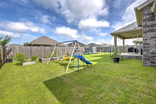951 Trailwood Street, Tontitown, AR 72762