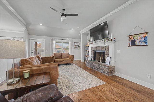 951 Trailwood Street, Tontitown, AR 72762