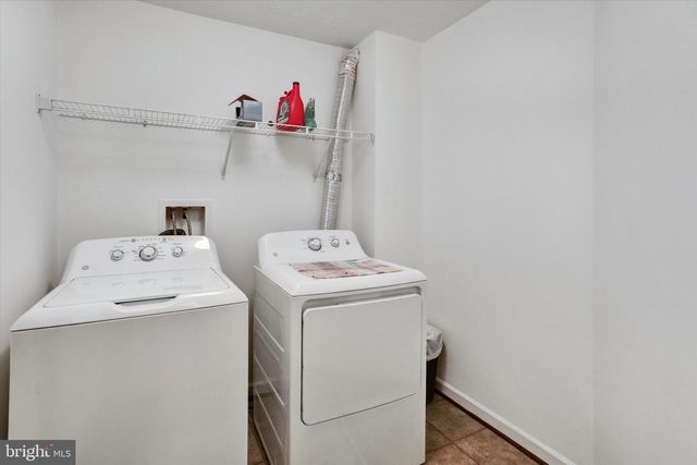 9663 DAVISON RD, Middle River, MD 21220